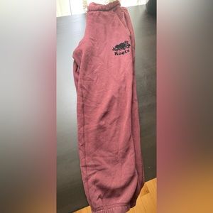 Roots Marroon capris ♥️